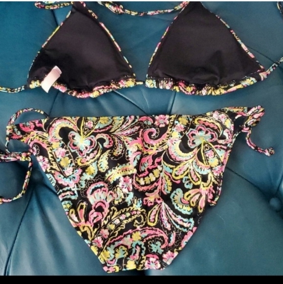 Victoria's Secret Paisley Bikini - Picture 5 of 6